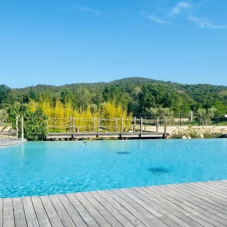 Le Jas Du Pebrier