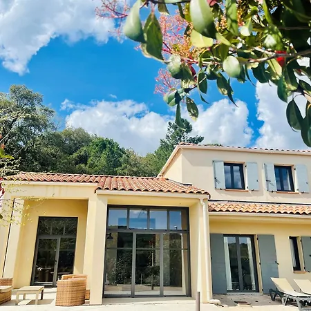 Le Jas Du Pebrier Ferienhaus *