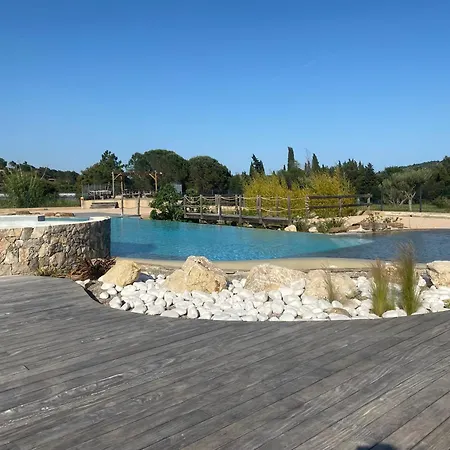 住宿加早餐酒店 Le Jas Du Pebrier 罗克布伦河畔阿尔让