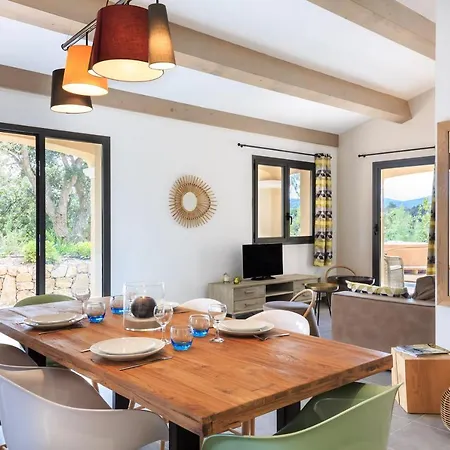 Le Jas Du Pebrier * Roquebrune-sur Argens
