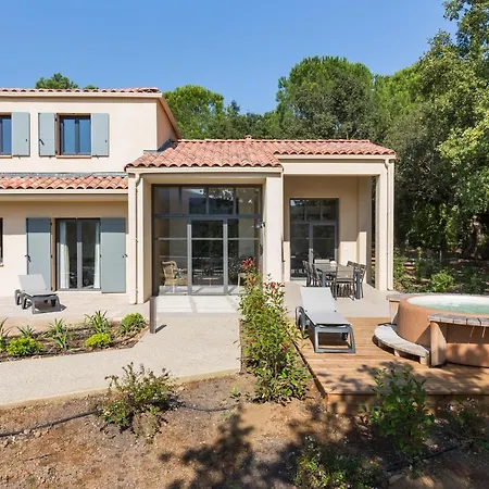 Le Jas Du Pebrier Ferienhaus